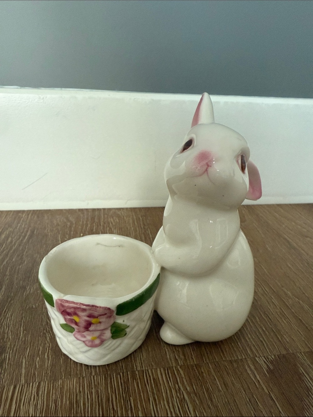 VINTAGE  AVON  Bunny Bright Ceramic candle holder from 1980 (used)